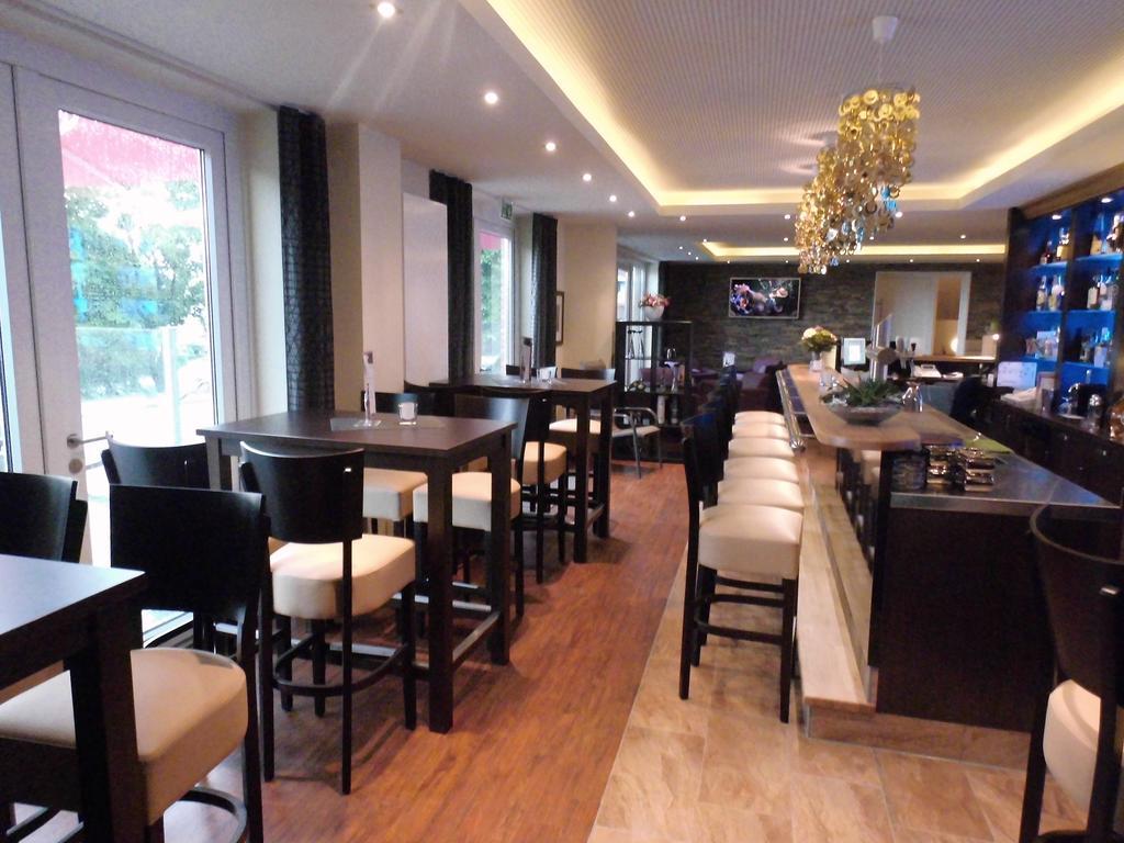 Hotel Oelen & Holgers Brasserie Und Lounge Bad Bentheim Exterior photo