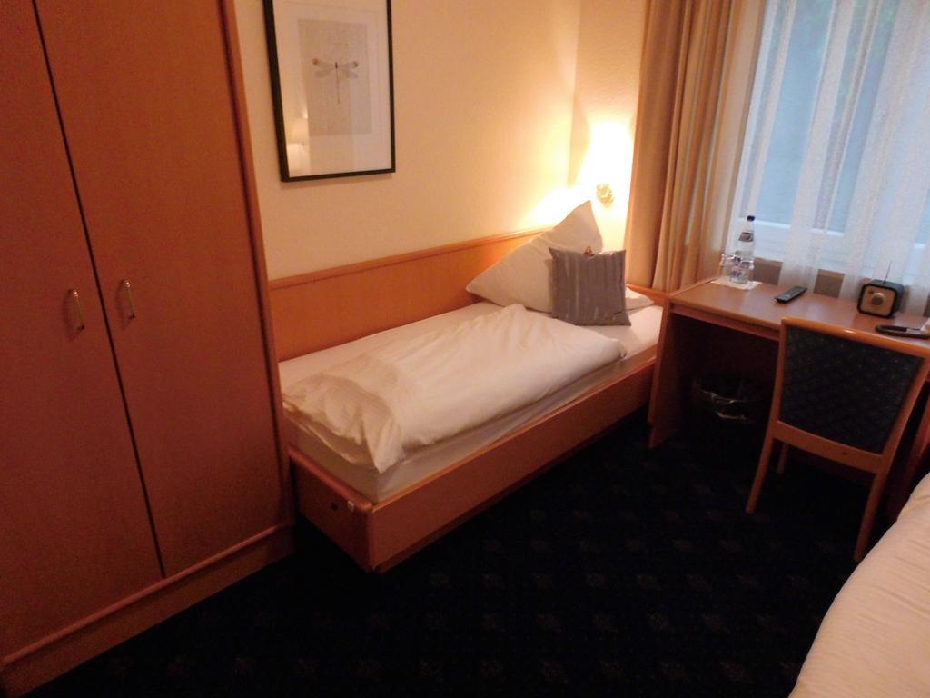 Hotel Oelen & Holgers Brasserie Und Lounge Bad Bentheim Room photo