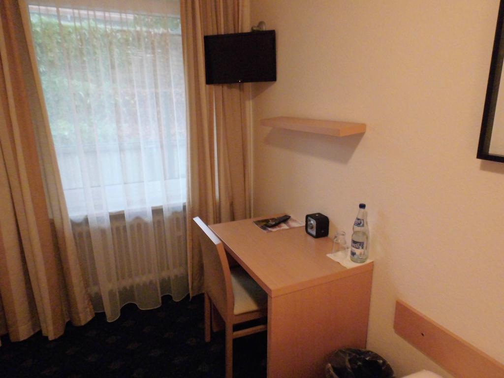 Hotel Oelen & Holgers Brasserie Und Lounge Bad Bentheim Room photo