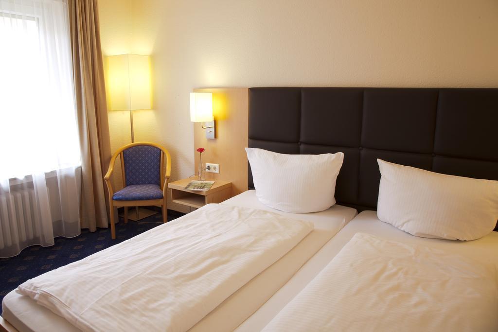 Hotel Oelen & Holgers Brasserie Und Lounge Bad Bentheim Room photo